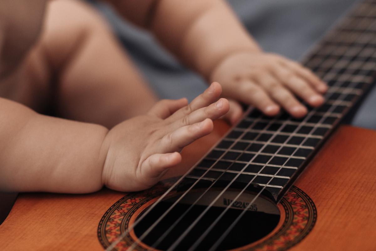 Bilingual Books and Babies